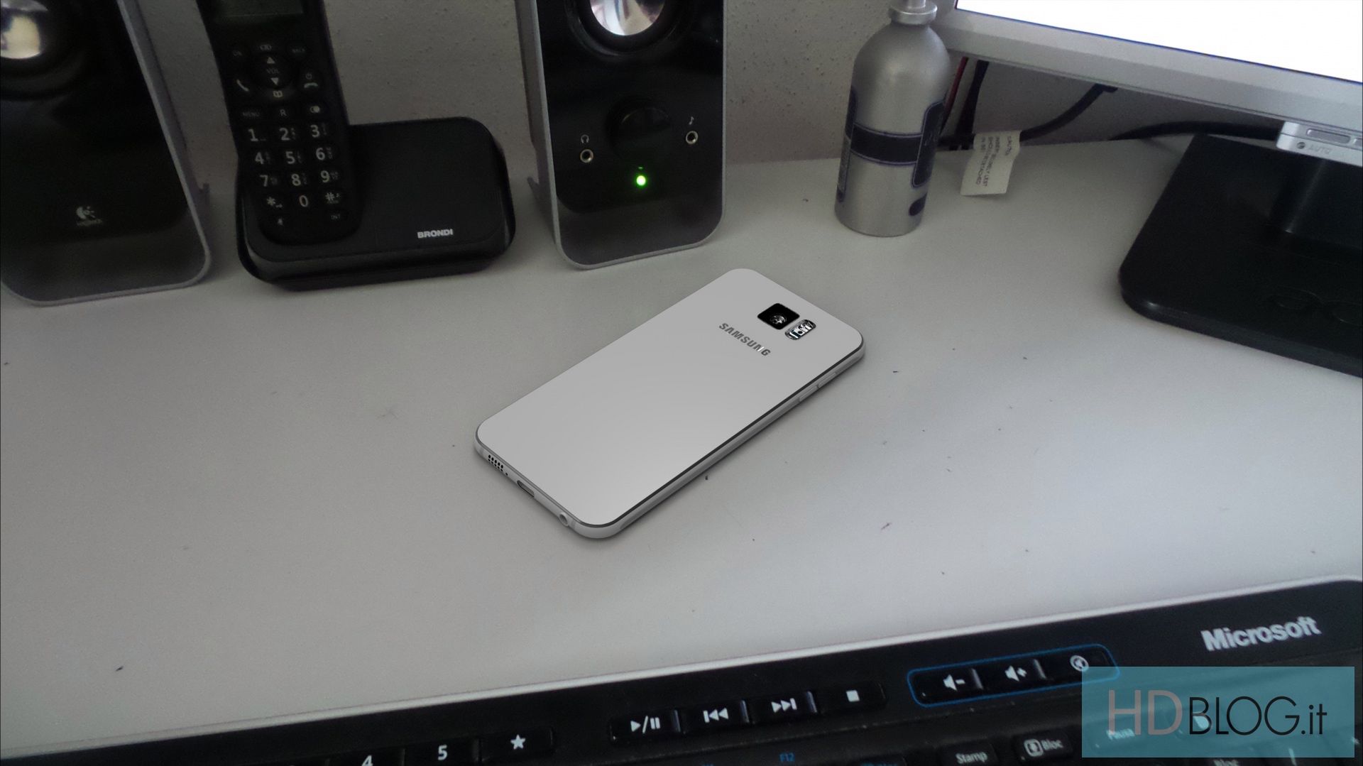 Wycieka fragment obudowy Galaxy S6. Faktycznie wygląda znajomo 26