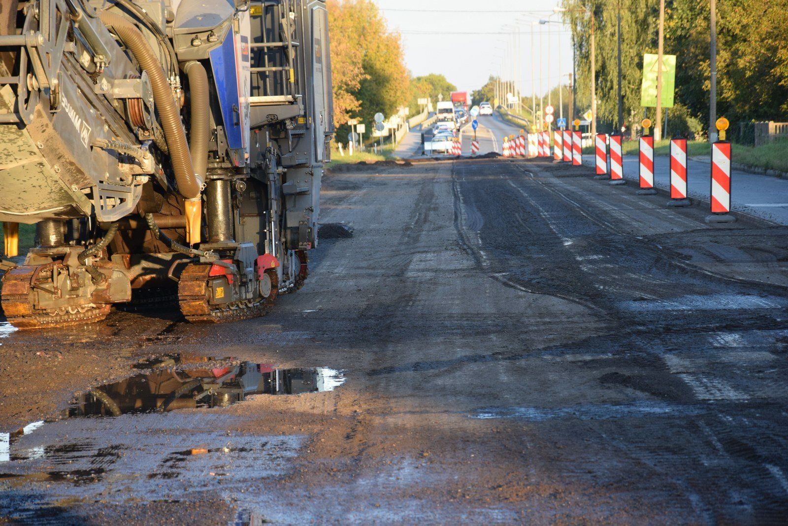 Ogromne korki na drodze wojewódzkiej 482 w Zduńskiej Woli. Zaczęła się przebudowa