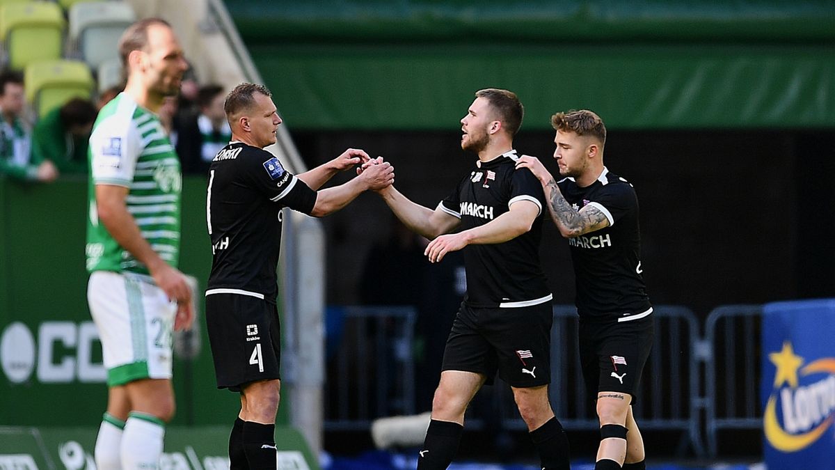 PAP / Adam Warżawa / Na zdjęciu: piłkarze Cracovii