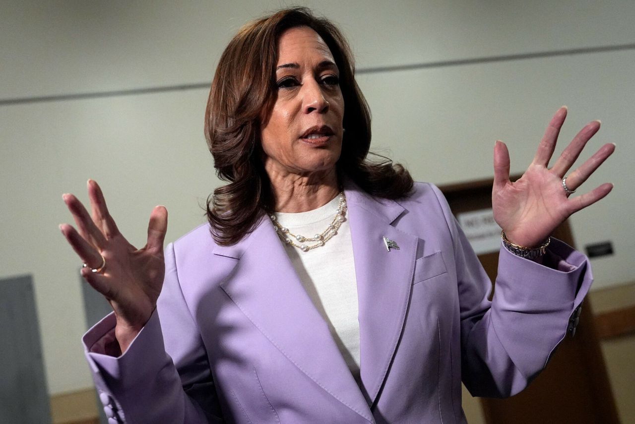 Kamala Harris wybiera nie tylko basicowe kolory 