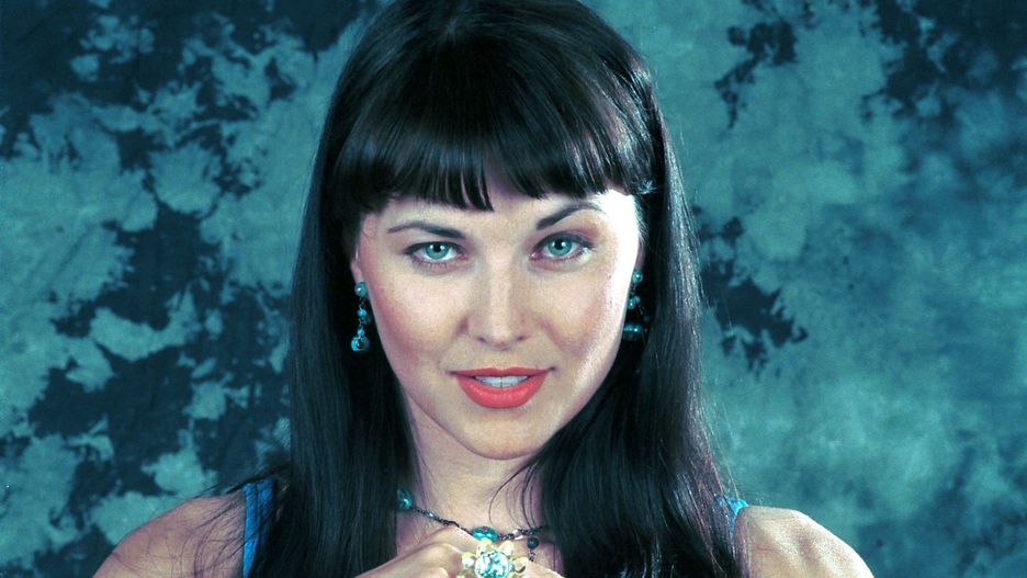 Lucy Lawless 