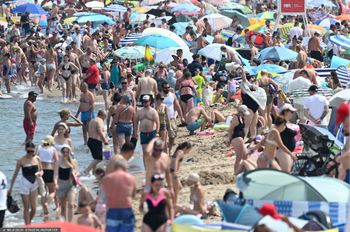 Masło za 24 zł, jagodzianka za 29 zł. Ceny w "polskim Palm Beach"