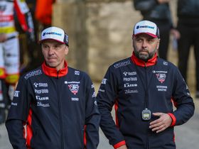 Znamy powody rozstania ze Świderskim. Dyrektor klubu zabrał głos, dostało się zawodnikom