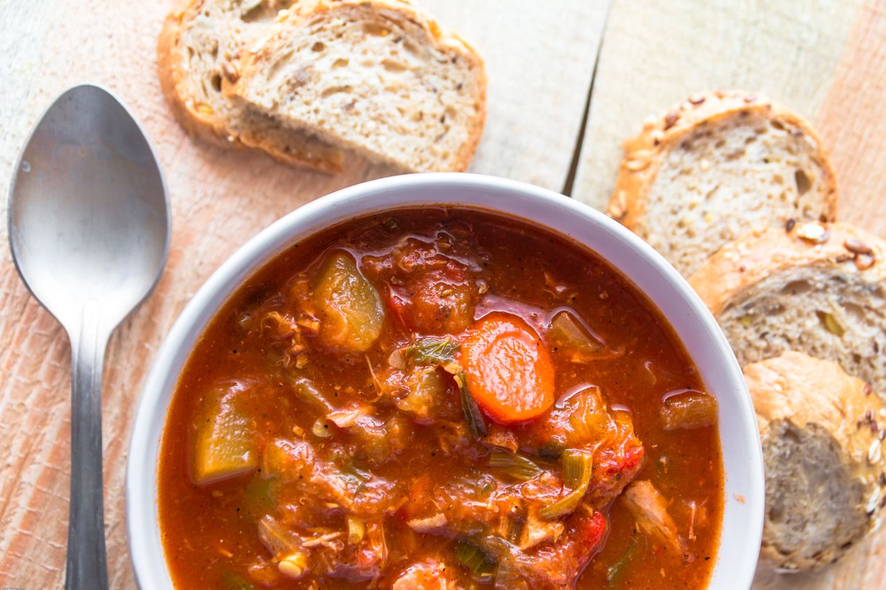 Sycący obiad jednogarnkowy. Mało pracy i brudnych naczyń, dużo jedzenia