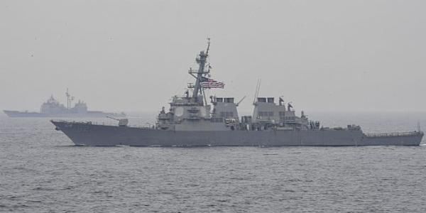Amerykański niszczyciel zderzył się z japońskim statkiem