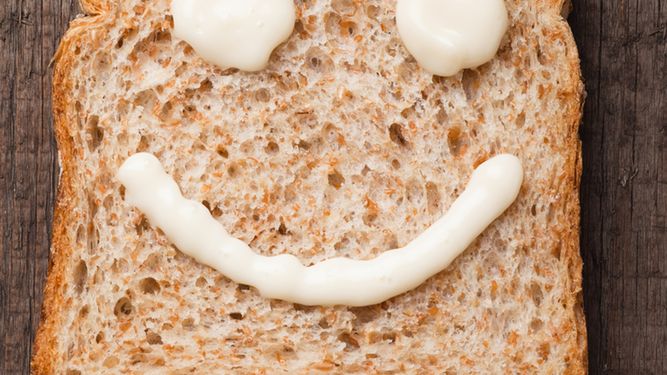 Opiekany chleb pełnoziarnisty