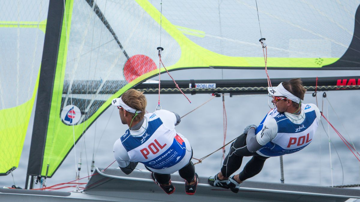 Materiały prasowe / Sailing Energy / World Sailing / Na zdjęciu: Łukasz Przybytek i Paweł Kołodziński na jachcie olimpijskiej klasy 49er