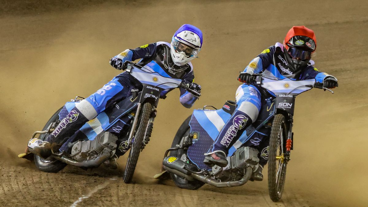 WP SportoweFakty / Michał Krupa / Fernando Garcia (kask czerwony), Cristian Zubillaga (kask niebieski)