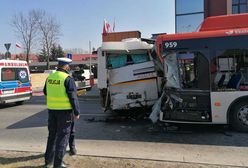 Rzeszów. Zderzenie dwóch autobusów. Ponad 20 osób rannych