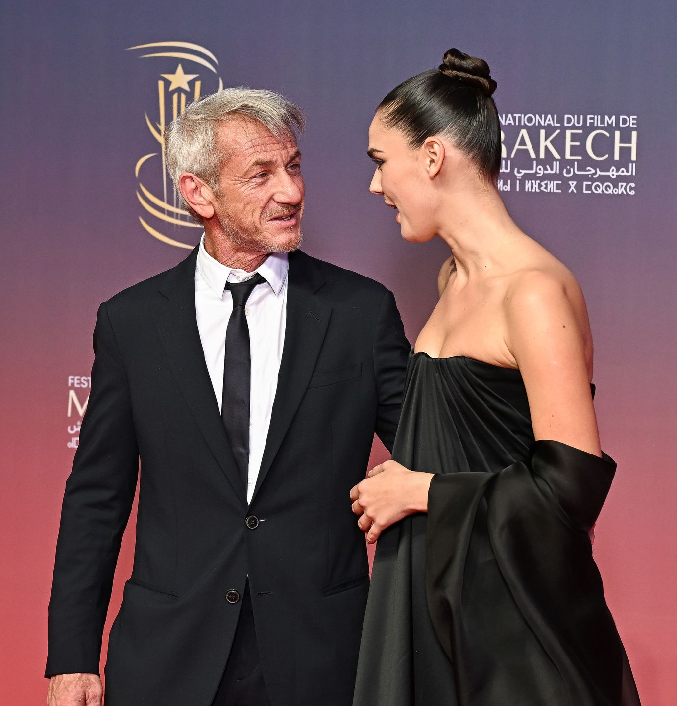 Sean Penn debiutuje na ściance z młodszą o 38 lat ukochaną