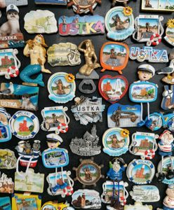 Przez magnesy lodówka ciągnie więcej prądu? Wyjaśniamy