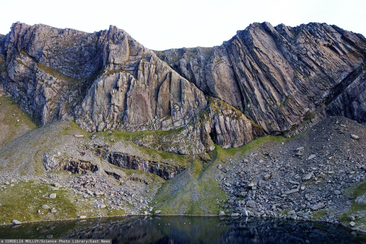 Turystki wspinały się na walijski szczyt Snowdon/ Zdjęcie ilustracyjne 