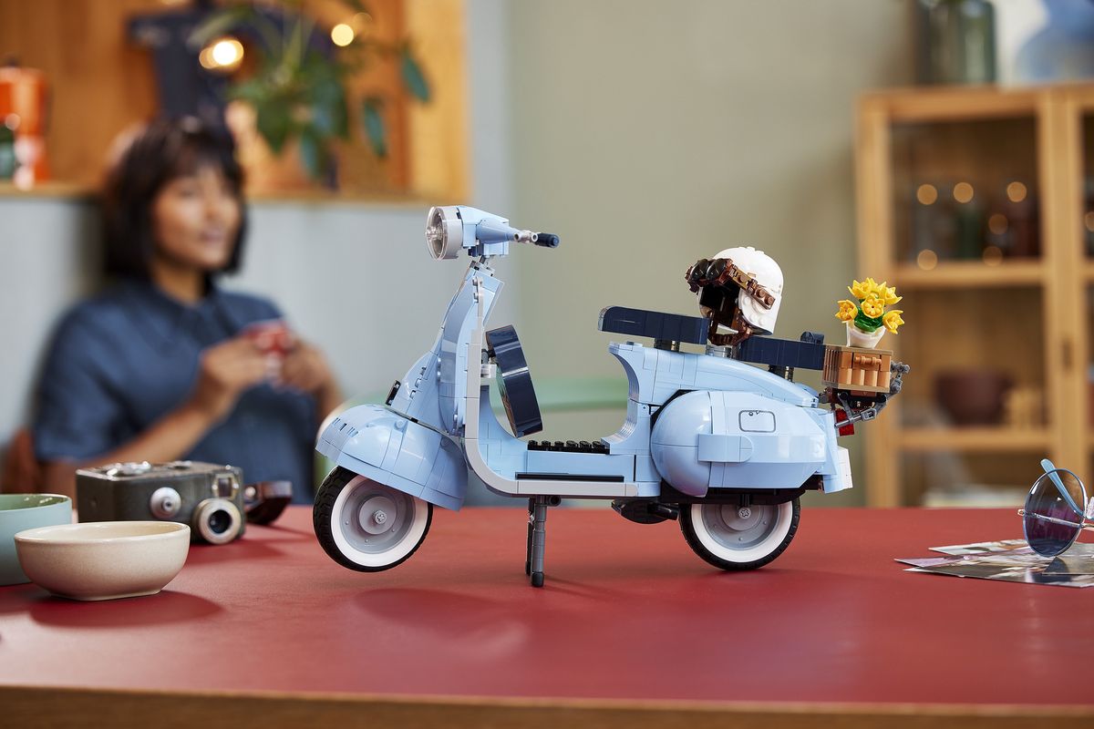 Vespa 125 z klocków Lego