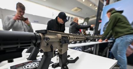 Polacy zbroją się na potęgę. Rekordowa liczba zezwoleń na broń