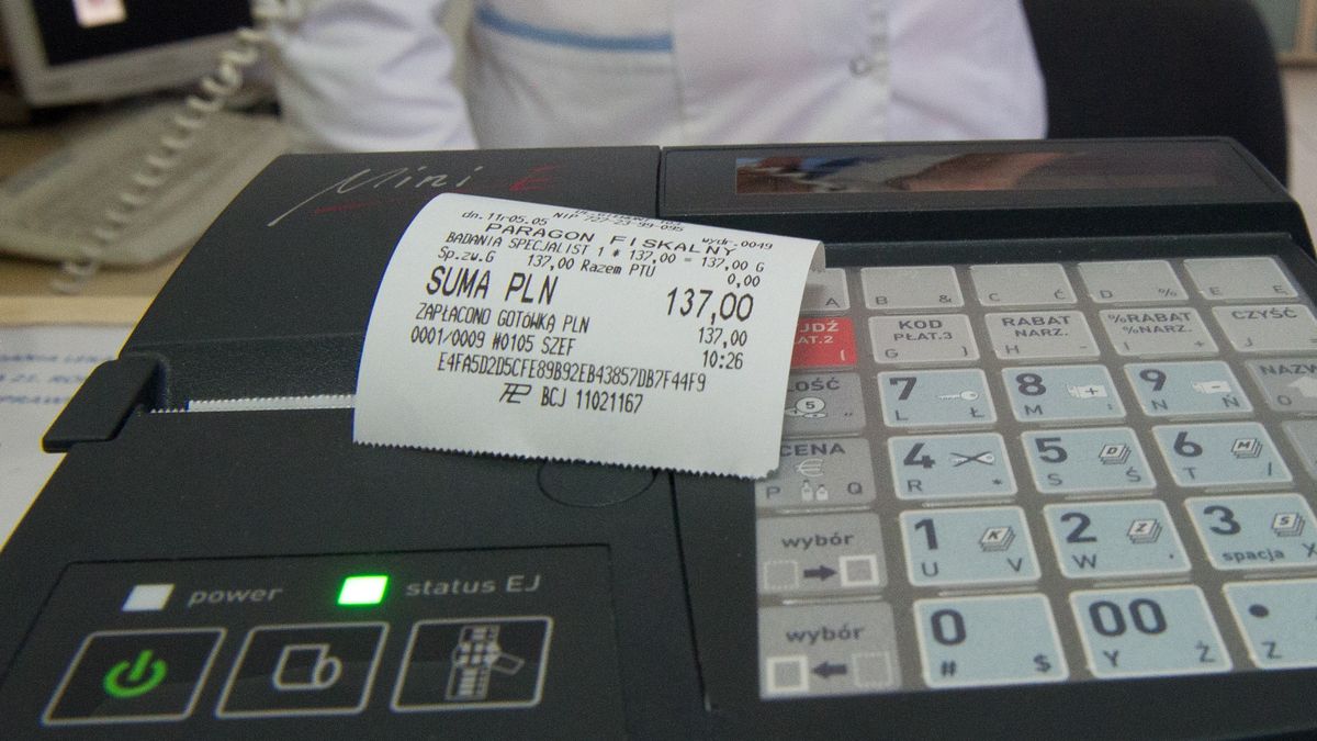 Paragon z kasy fiskalnej nie powinien trafiać od razu do kosza