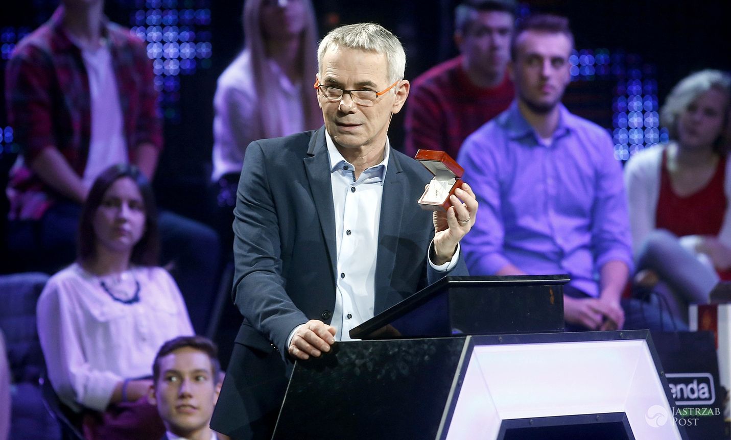 <h2>Zarobki statystów w Jaka to melodia</h2>
Cały dzień pracy na planie to zarobek rzędu 70-80 złotych.