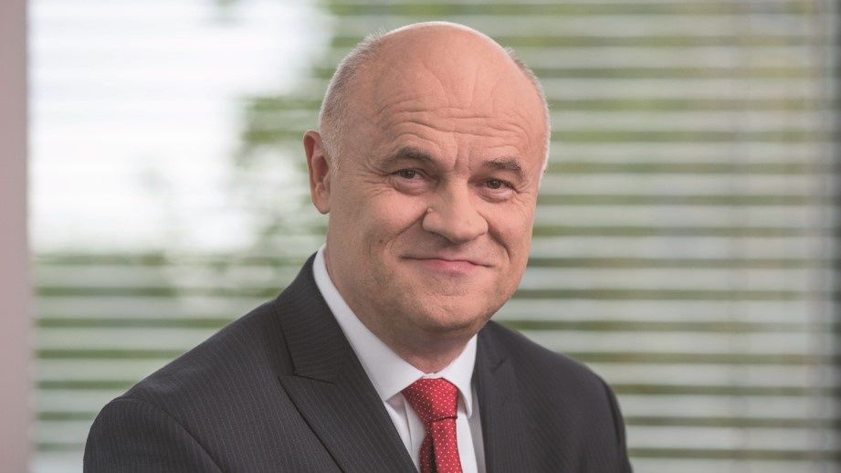 Marek Moczulski, prezes Unitop, wskazuje rządzącym inną drogę walki z pandemią. 