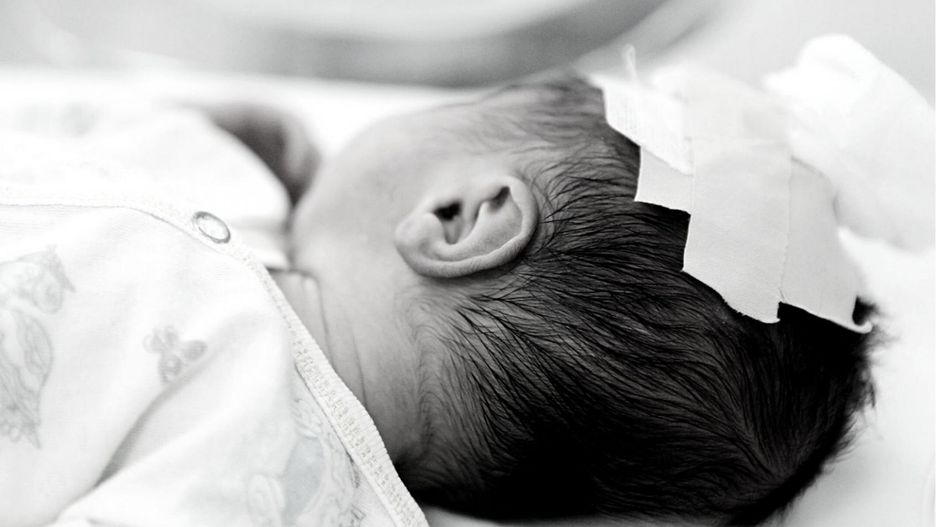 15-miesięczna dziewczynka zmarła w trakcie snu. Wszystko przez plaster przeciwbólowy