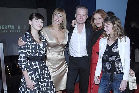 Bogusław Linda, Beata Kawka, Joanna Brodzik, Olga Jankowska, Weronika Asińska