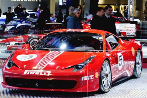 Ferrari 458 Challenge na salonie w Bolonii