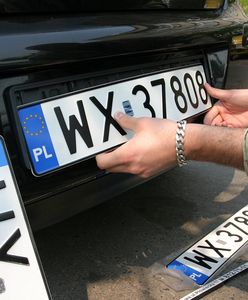 "V" we Wrocławiu i "XD" Gdańsku. Szykują się zmiany w oznakowaniu tablic rejestracyjnych