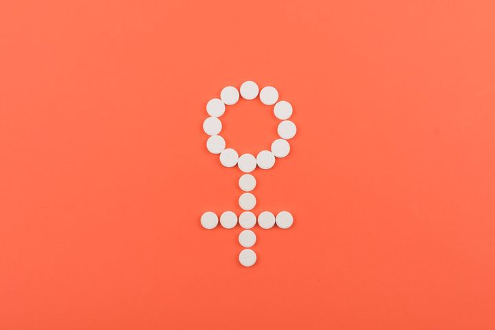 Progesteron jest żeńskim hormonem płciowym, wydzielanym przez jajniki, nadnercza i łożysko