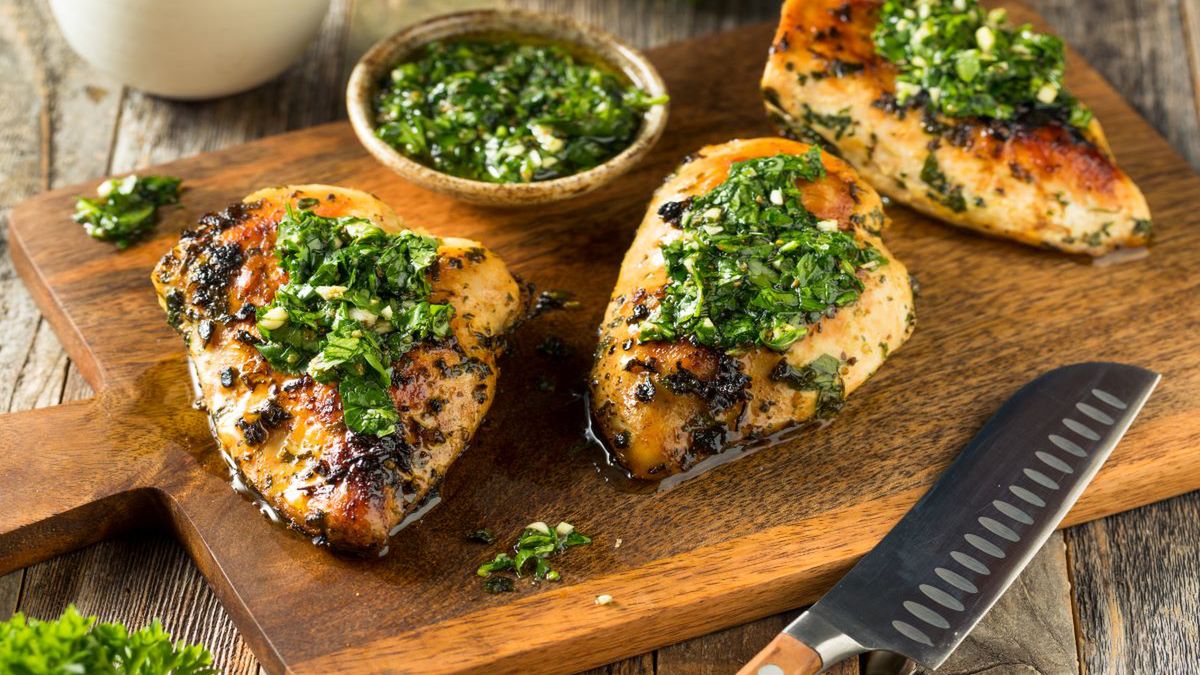 Sos chimichurri - Pyszności; źródło: Adobe