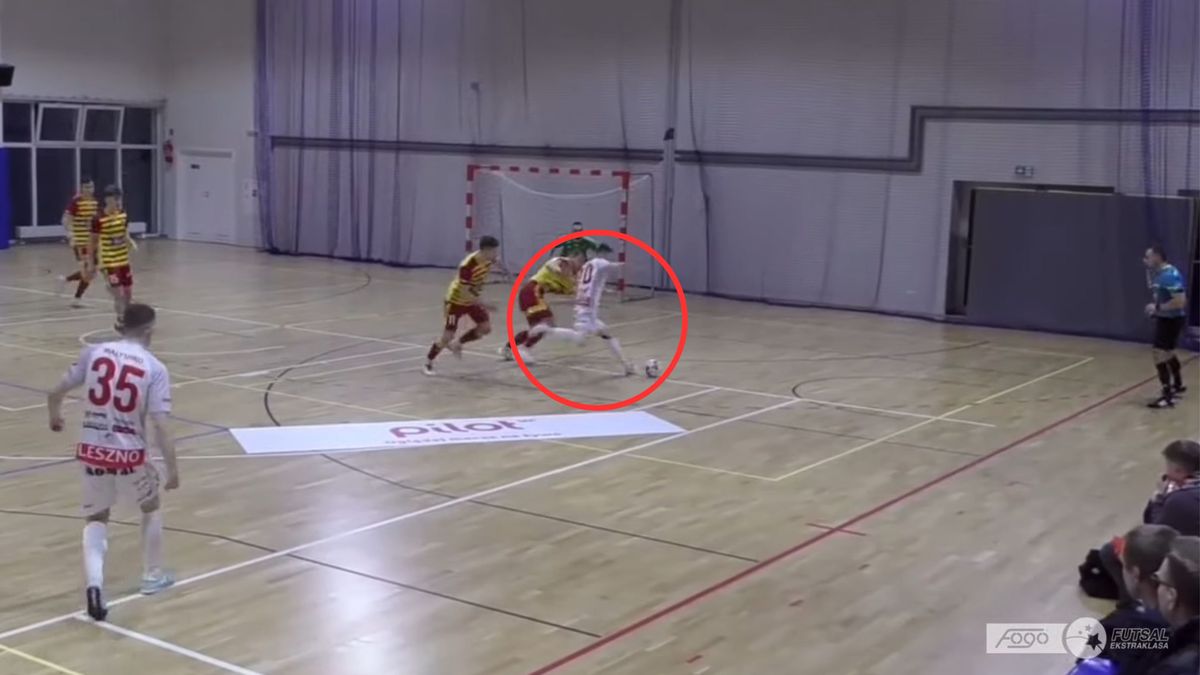 Zdjęcie okładkowe artykułu: YouTube / Futsal Ekstraklasa / GI Malepszy Arth Soft Leszno pewnie wygrał w Białymstoku