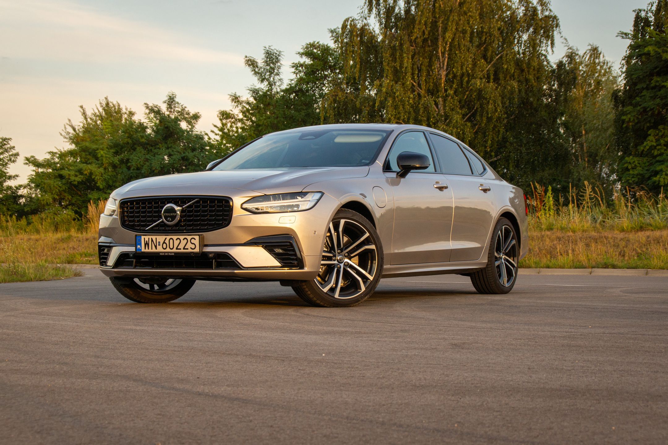 Volvo S90 T8