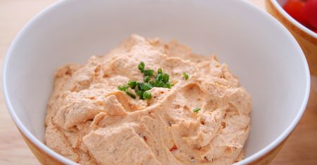 Mieszam serek i 4 składniki. O niebo lepsza niż pasta kanapkowa z ryby