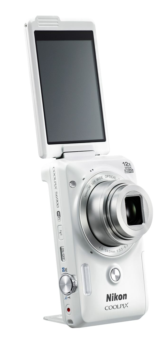 Nikon Coolpix S6900 - kompakt do zdjęć selfie [specyfikacja i pierwsze zdjęcia] 13