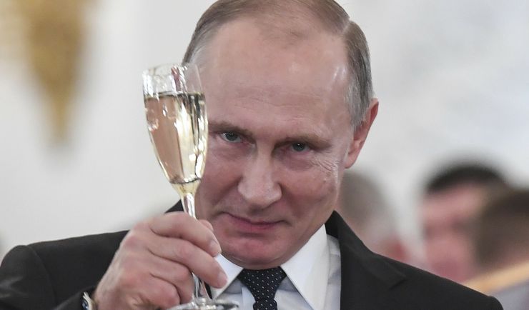 Dla Rosjan to gorsze niż wszystkie inne sankcje. Zdrożała wódka, a ceny bimbru szaleją