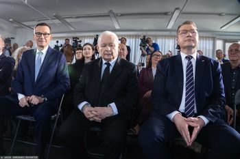 Bunt w PiS. Czarnek liczy na wsparcie Morawieckiego