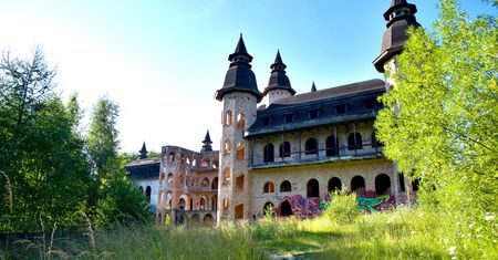 Zamek w Łapalicach. Nietypowa atrakcja na Kaszubach