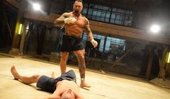 "Kickboxer: Vengeance” - Jean-Claude Van Damme trenuje nowego kickboksera Alaina Moussi