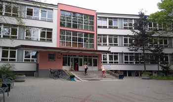 Kraków: Progi punktowe w rekrutacji 2025 do liceów. Znamy klasy tylko dla orłów