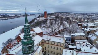 Grudziądz: Zimowa sceneria z drona. Miasto w bieli