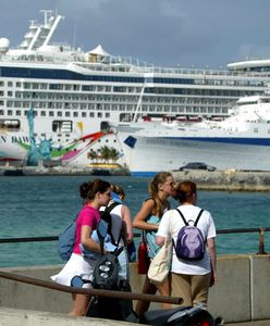 3 tys. osób uwięzionych na pokładzie wycieczkowca. "Niepokojące objawy" u pasażerów