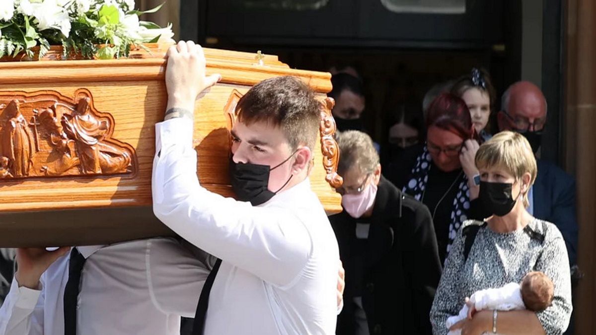 Ceremonia pogrzebowa zmarłej 35-latki
