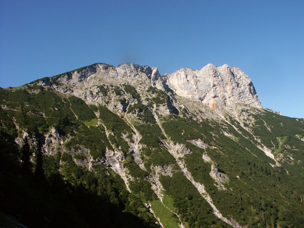 Niemiecki neonazista spadł z ulubionej góry Hitlera. Nie żyje