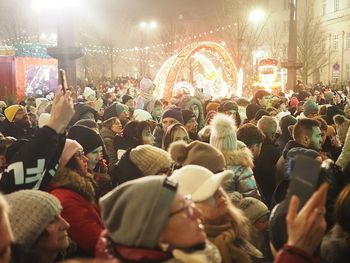 Łódź: To, że choinka nie odpaliła to jeszcze nic! Tłok, chaos i strach. Łodzianie krytykują organizację sobotniej imprezy i domagają się wyjaśnień