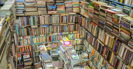 Warszawa. Z bibliotek na ulice. Poczytamy w miejskiej przestrzeni