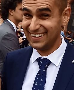 Ślub na 10 par u Biedronia. Takiej ceremonii w Polsce jeszcze nie było. Młodzi zaskoczyli rodzinę