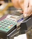Visa zgadza się obniżyć prowizje od kart debetowych