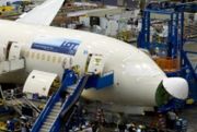 Blisko trzy tygodnie trwa montaż Boeinga 787 Dreamliner