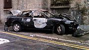 Agresywni Irlandczycy spalili samochód polskich dziennikarzy