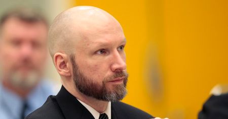 Anders Breivik od pięciu lat skarży się na warunki w więzieniu