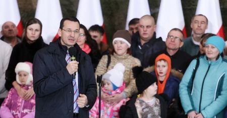Mateusz Morawiecki powitał repatriantów z Kazachstanu