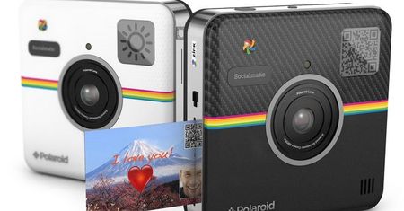 Polaroid wydrukuje zdjęcie i opublikuje je w internecie