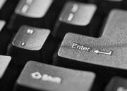 Doradca Leppera zbiera w internecie włosy Polaków